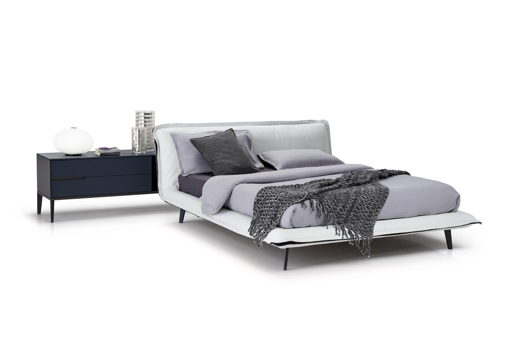 Natuzzi Italia Piuma Queen Bed - Furnitalia | Contemporary Italian ...