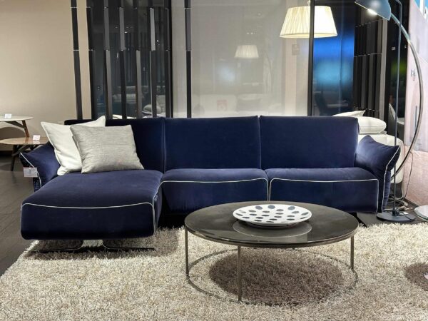 Natuzzi Italia - Milano Sofa with Chaise 2