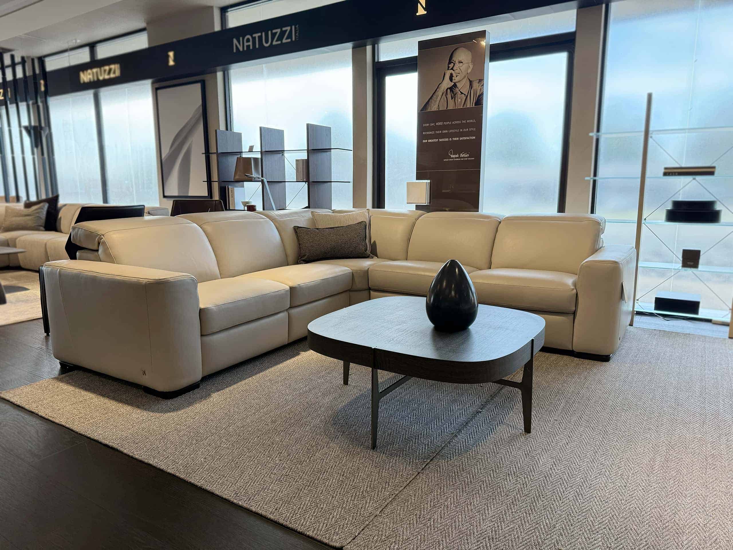 希少 美品♠Natuzzi Italia　３人掛け+右コーナー 首都圏送¥0〜極上イタリアナツッジ20万超本革ワイド3人掛けソファー