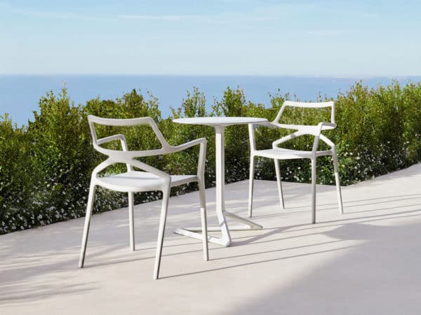 Vondom - Delta Table Collection