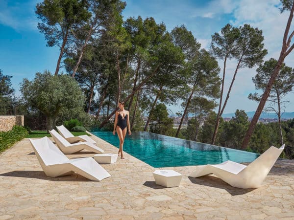 Vondom - Faz sunbed collection