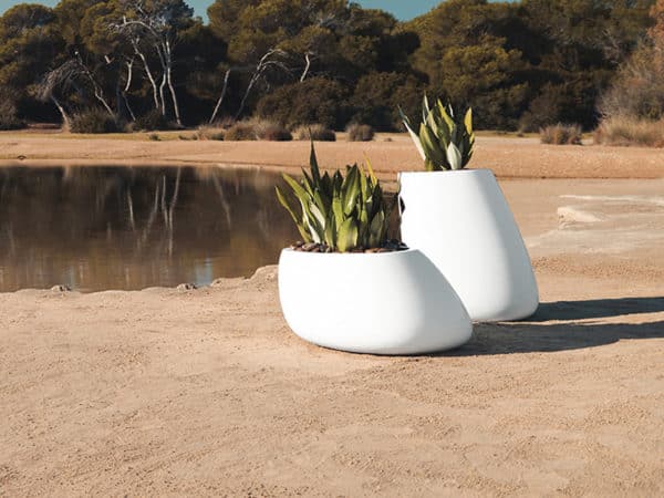 Vondom - Stone planters short and tall