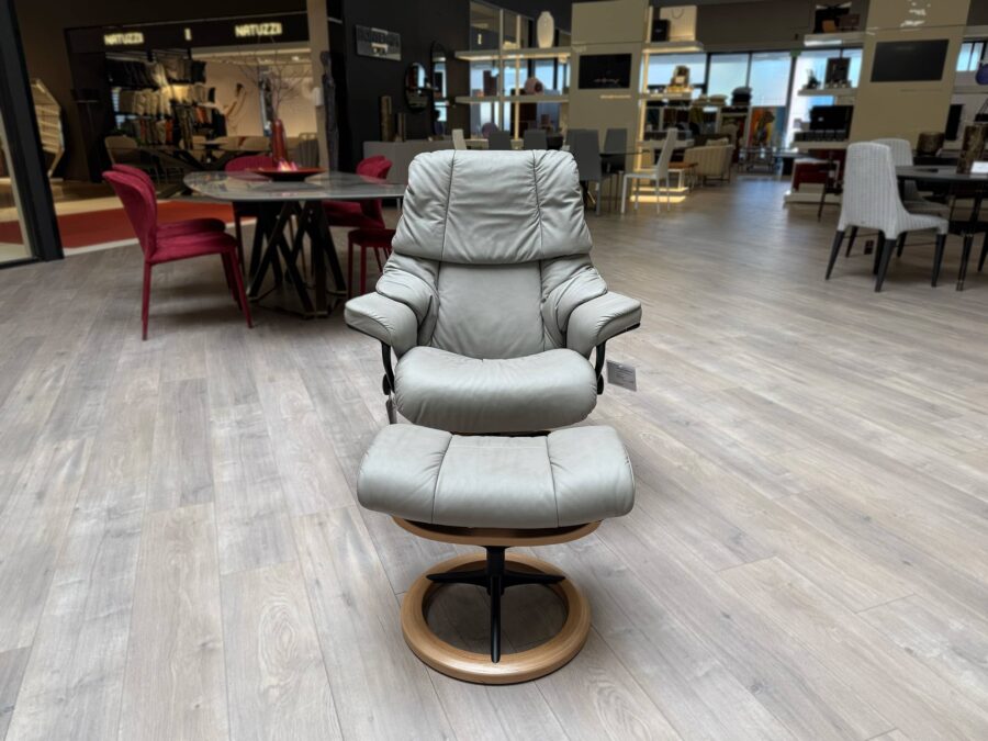 Stressless Reno Signature M recliner in Paloma Silver Grey leather and Oak Base with Matt Black Metal