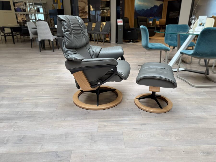 Stressless Reno Signature S recliner in Paloma Metal Grey leather and Oak Base with Matt Black Metal