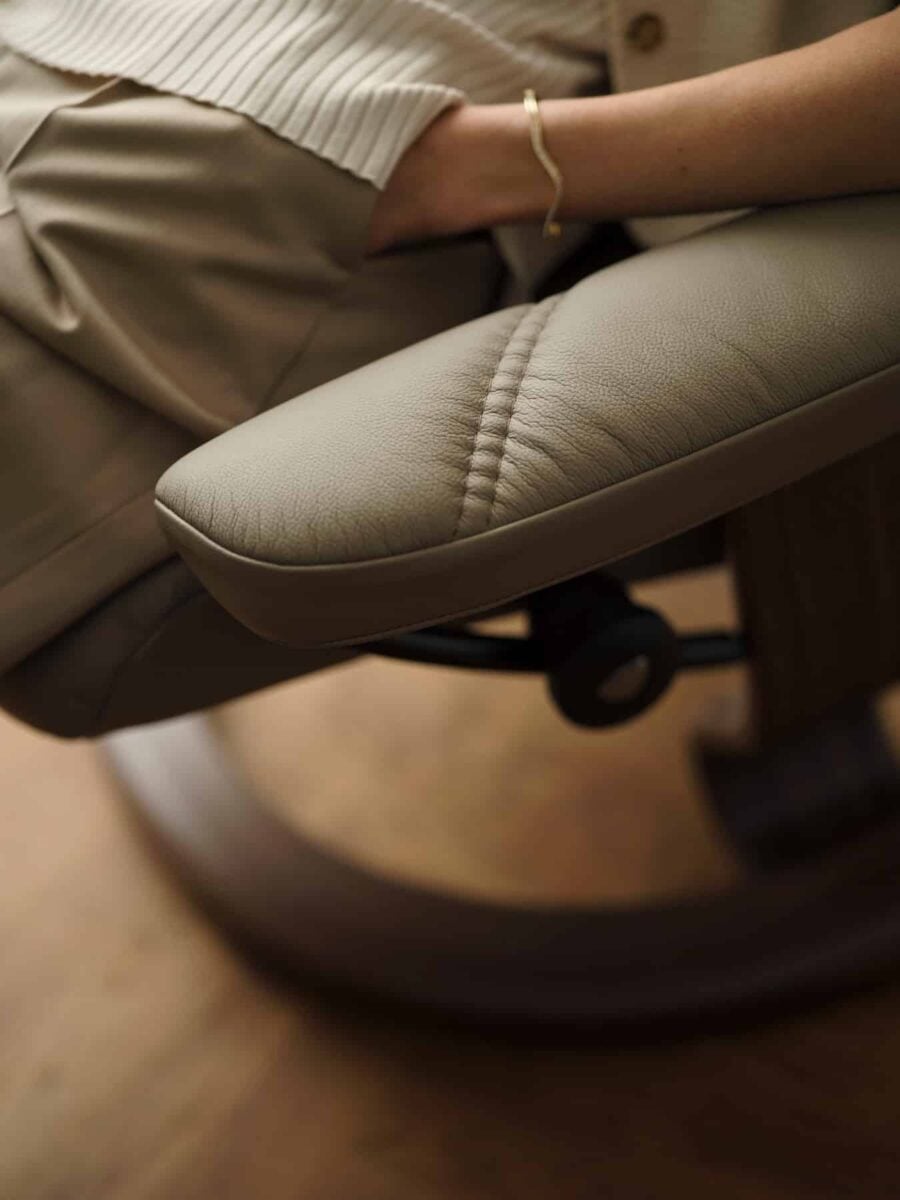 Stressless Consul Recliner with Ottoman