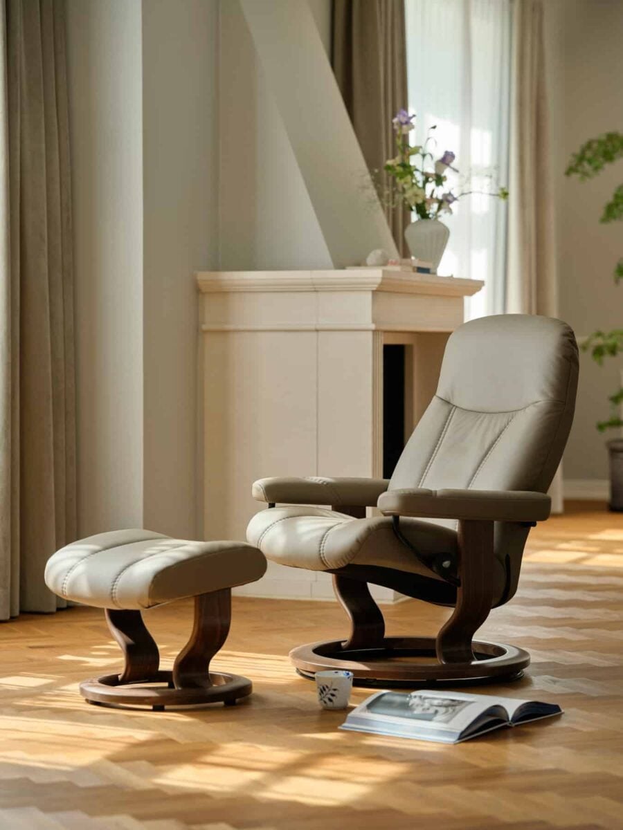 Stressless Consul Recliner with Ottoman