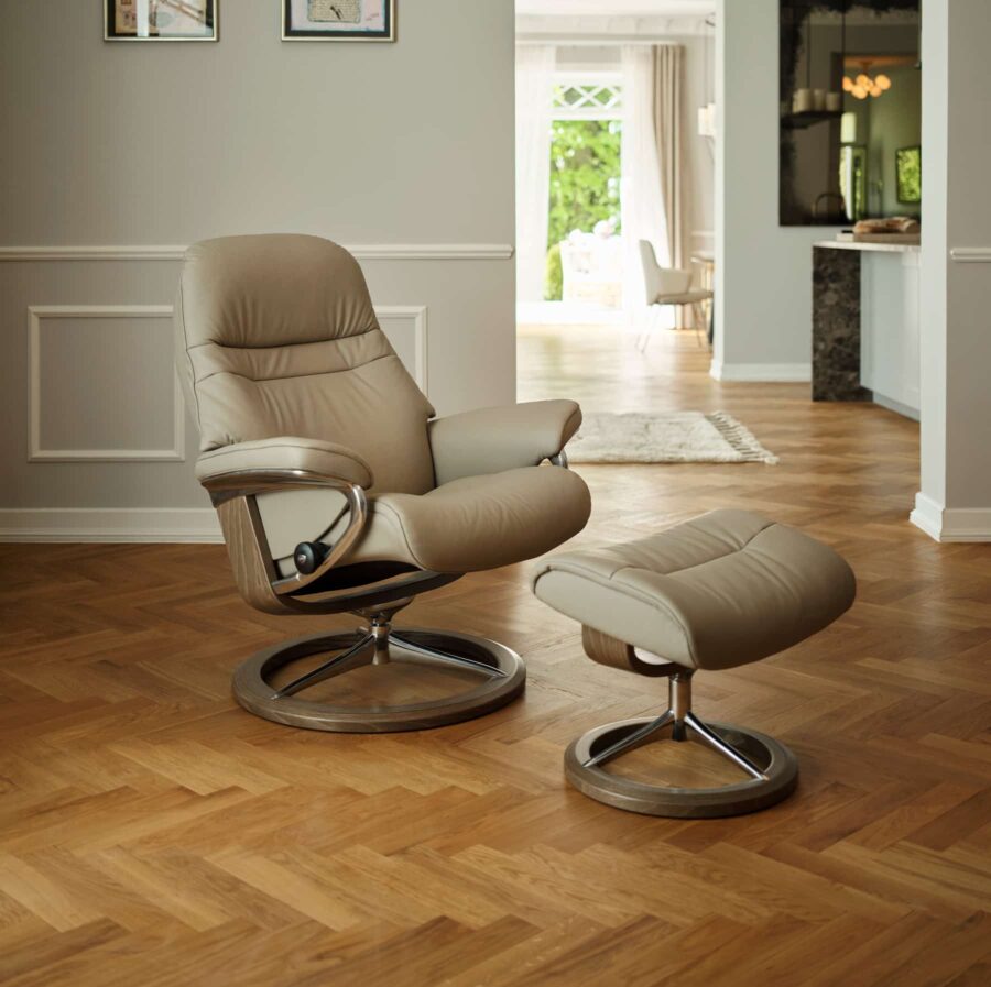Stressless Sunrise Recliner with Ottoman