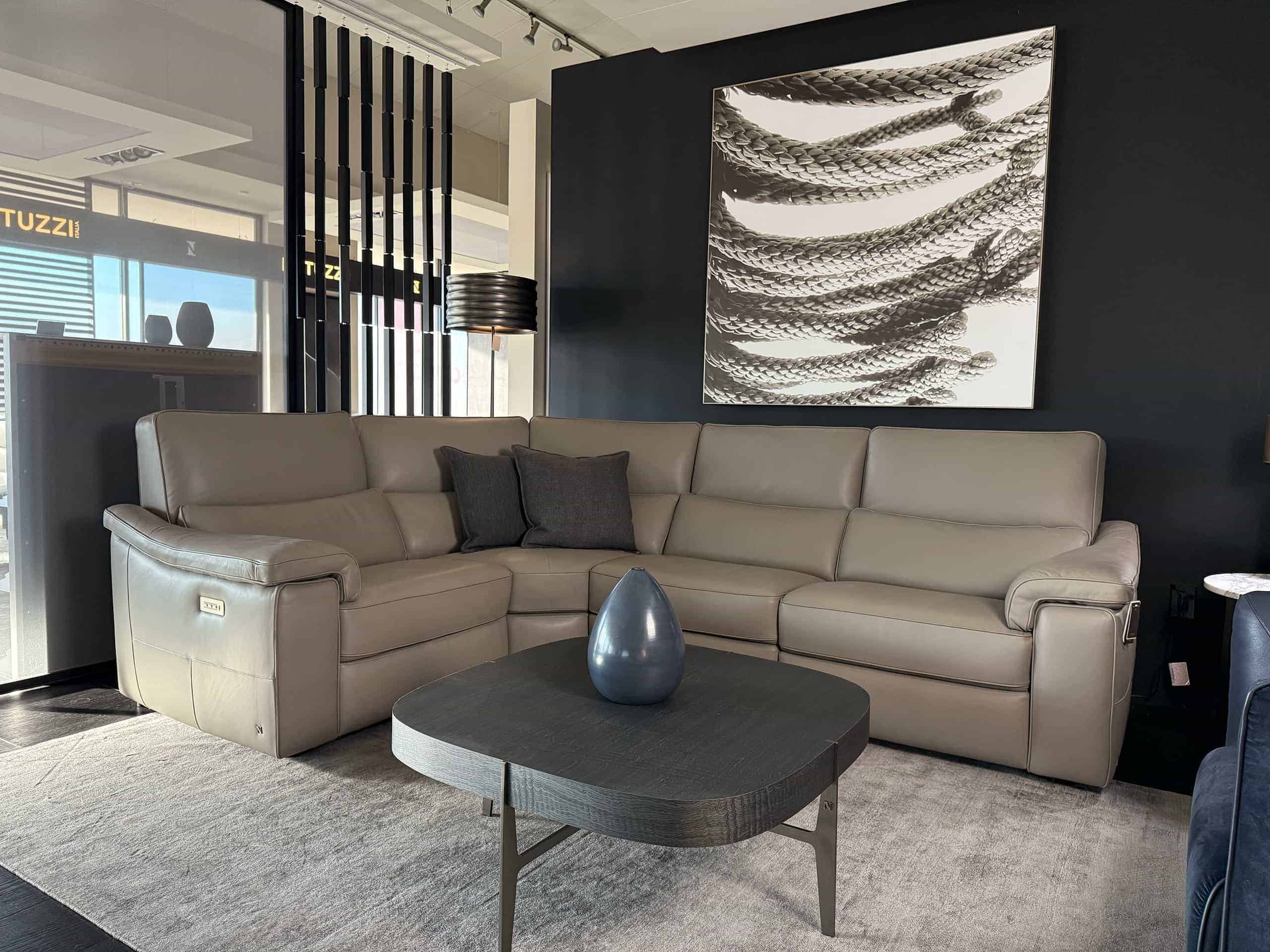 Natuzzi Italia - Rock 3062 4pc Power Sectional Light Grey showroom view