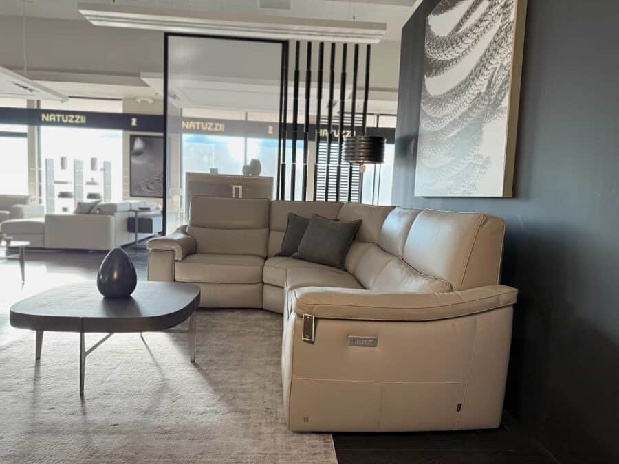 Natuzzi Italia - Rock 3062 4pc Power Sectional Light Grey - side view