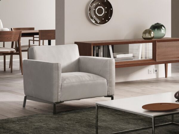 Natuzzi Italia Tratto Armchair