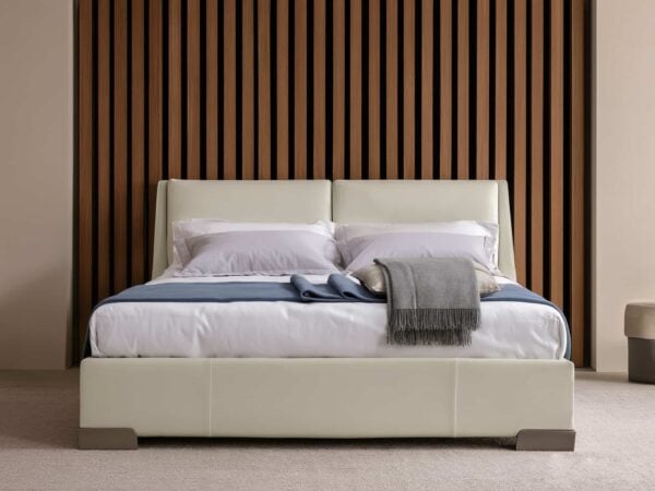 Natuzzi Italia Fenice Bed with storage 2509