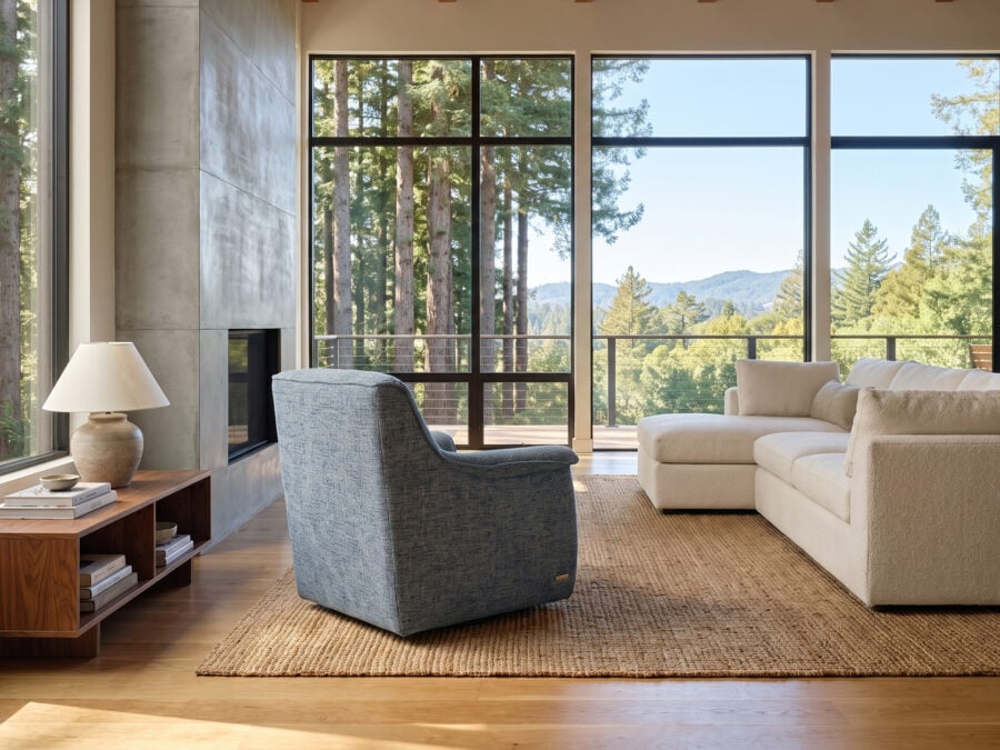 Estro Milano Butterfly Swivel Armchair