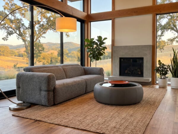Estro Milano Round Power Loveseat