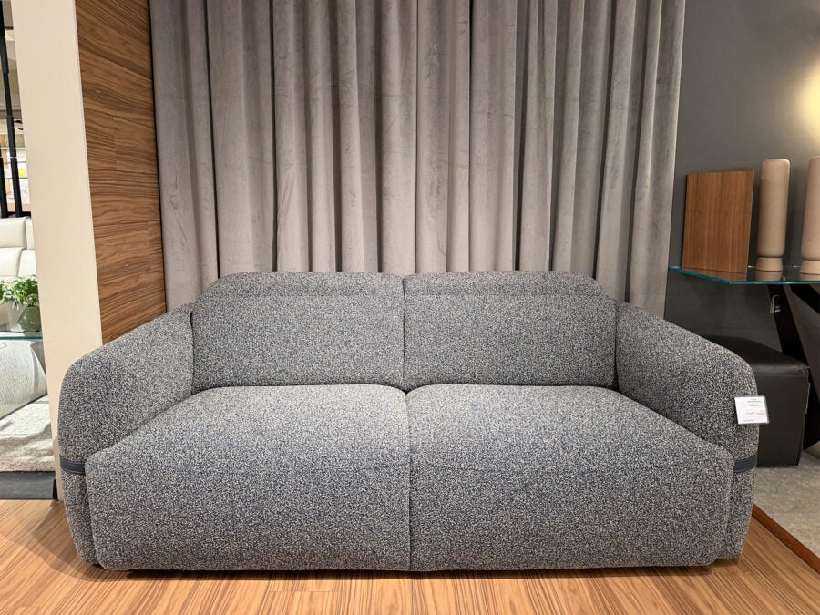 Estro Milano Round Power Loveseat