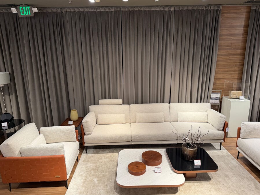 Estro Milano Loren Sofa with Headrests