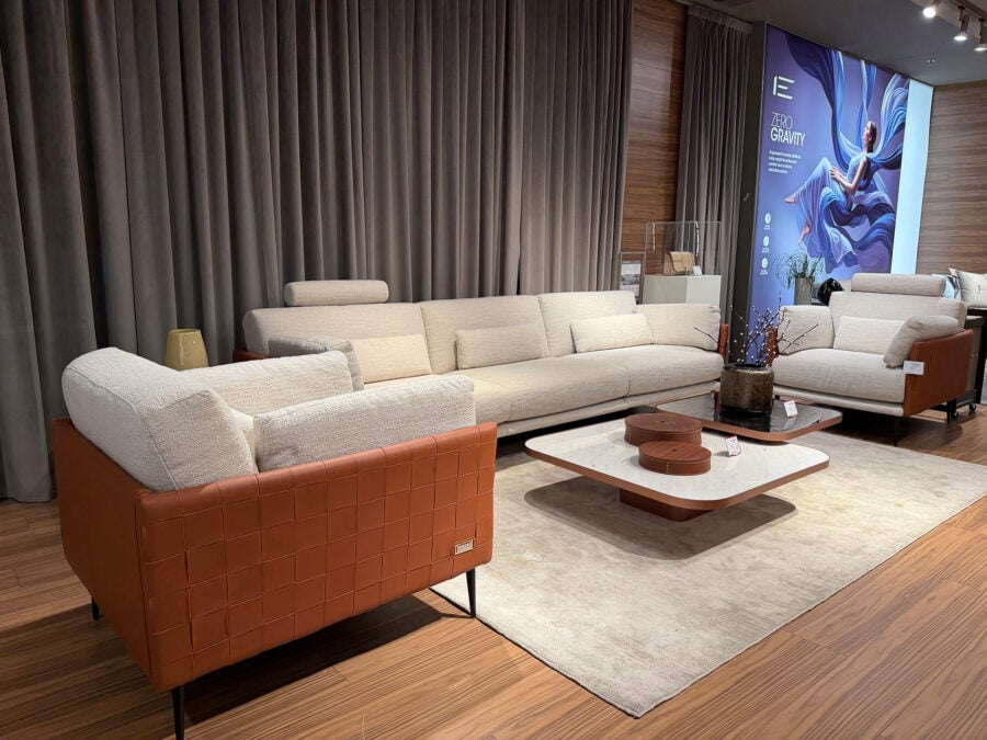 Estro Milano Loren Sofa with Headrests