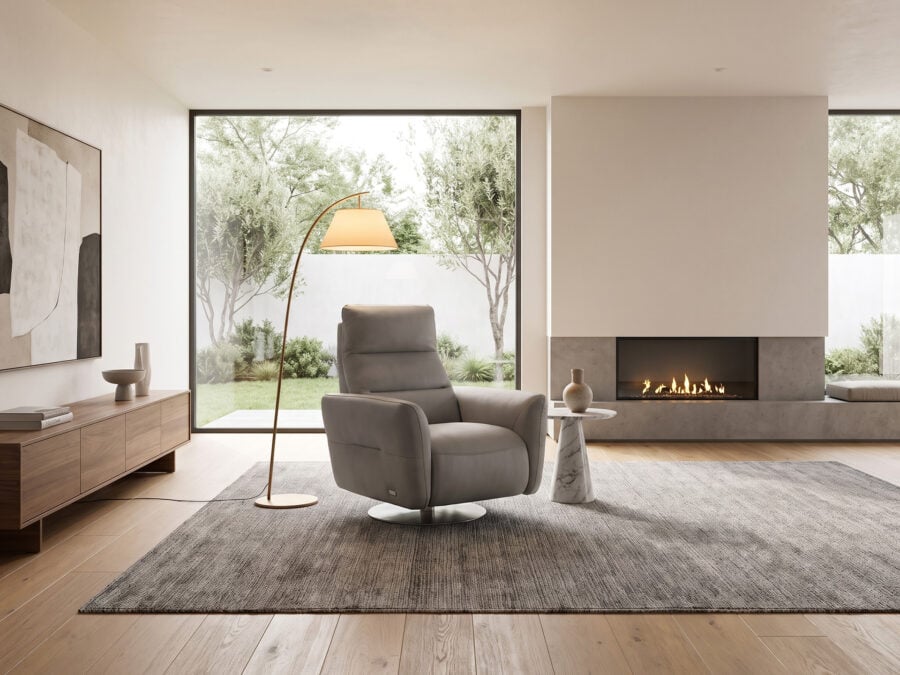 Estro Milano Norma Power Recliner Cloud Leather
