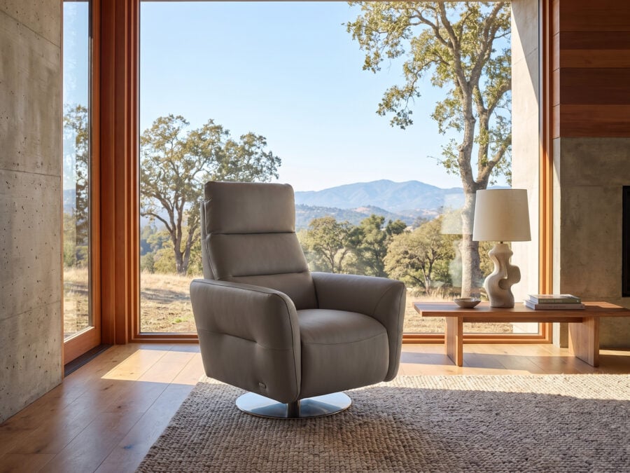 Estro Milano Norma Power Recliner Cloud Leather