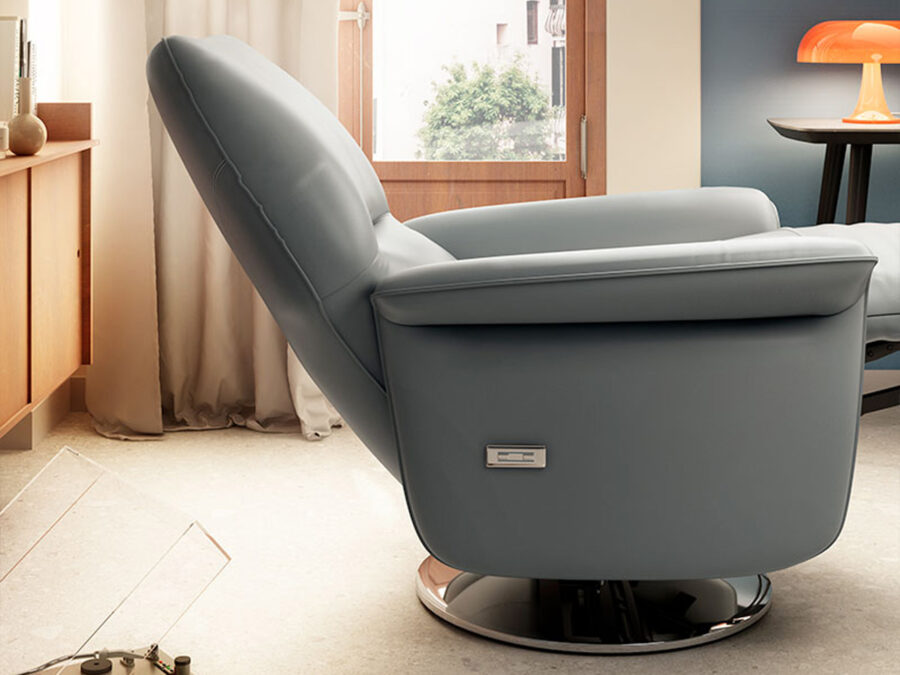 Natuzzi Editions Angelica C236 Power Recliner