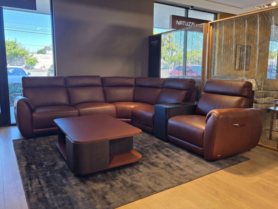 Natuzzi Editions Nuvia C328 Power Sectional