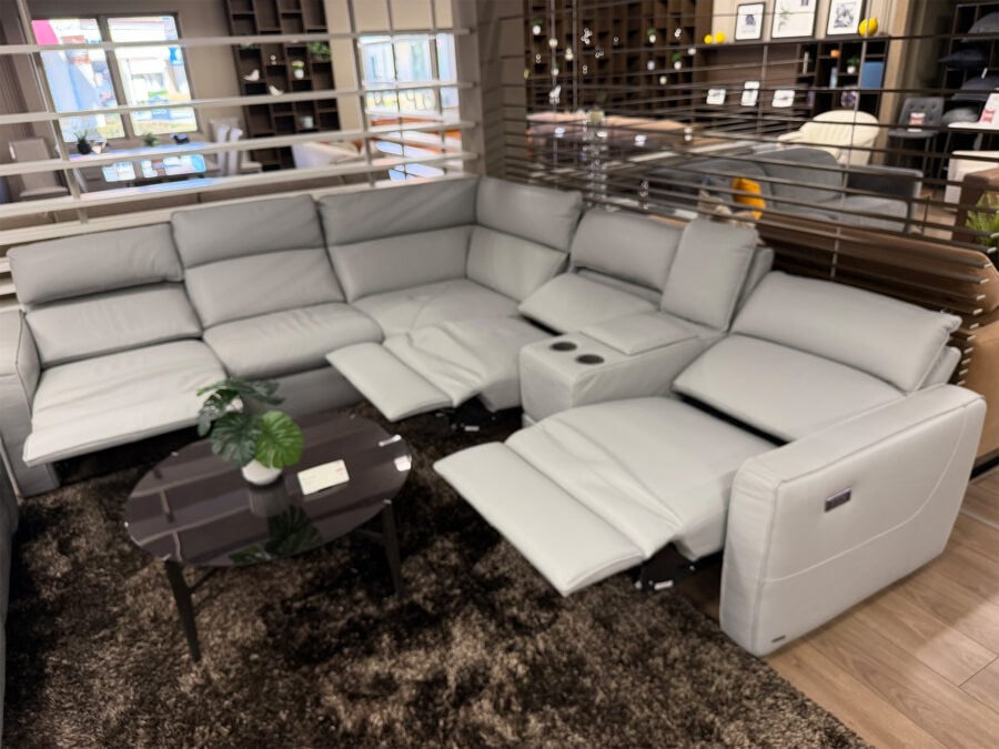 Natuzzi Editions Timoti Power Sectional