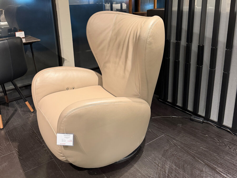Natuzzi Italia Fiorita Power Recliner