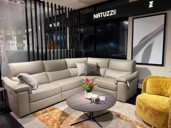 Natuzzi Italia Rock 4-Piece Power Sectional with 2 Power Recliners